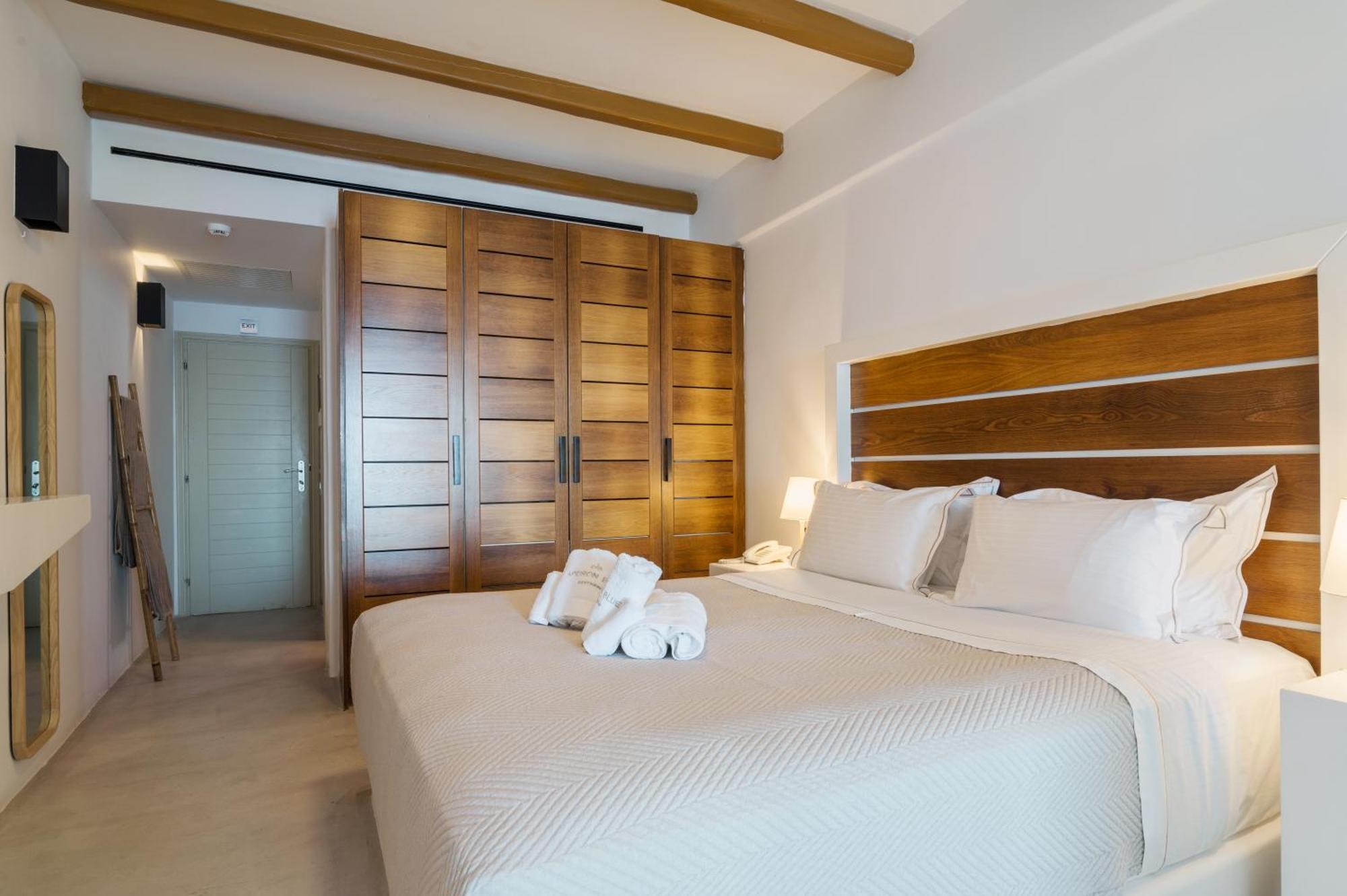 Apeiron Blue Santorini - Sustainable Adults Only 14 Plus Fira  Exterior foto